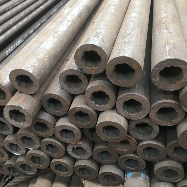 鍋爐直管|42M112\SA-210C\內(nèi)螺紋\鋼管尺寸Φ63.5×7.5，單根長度＞6m