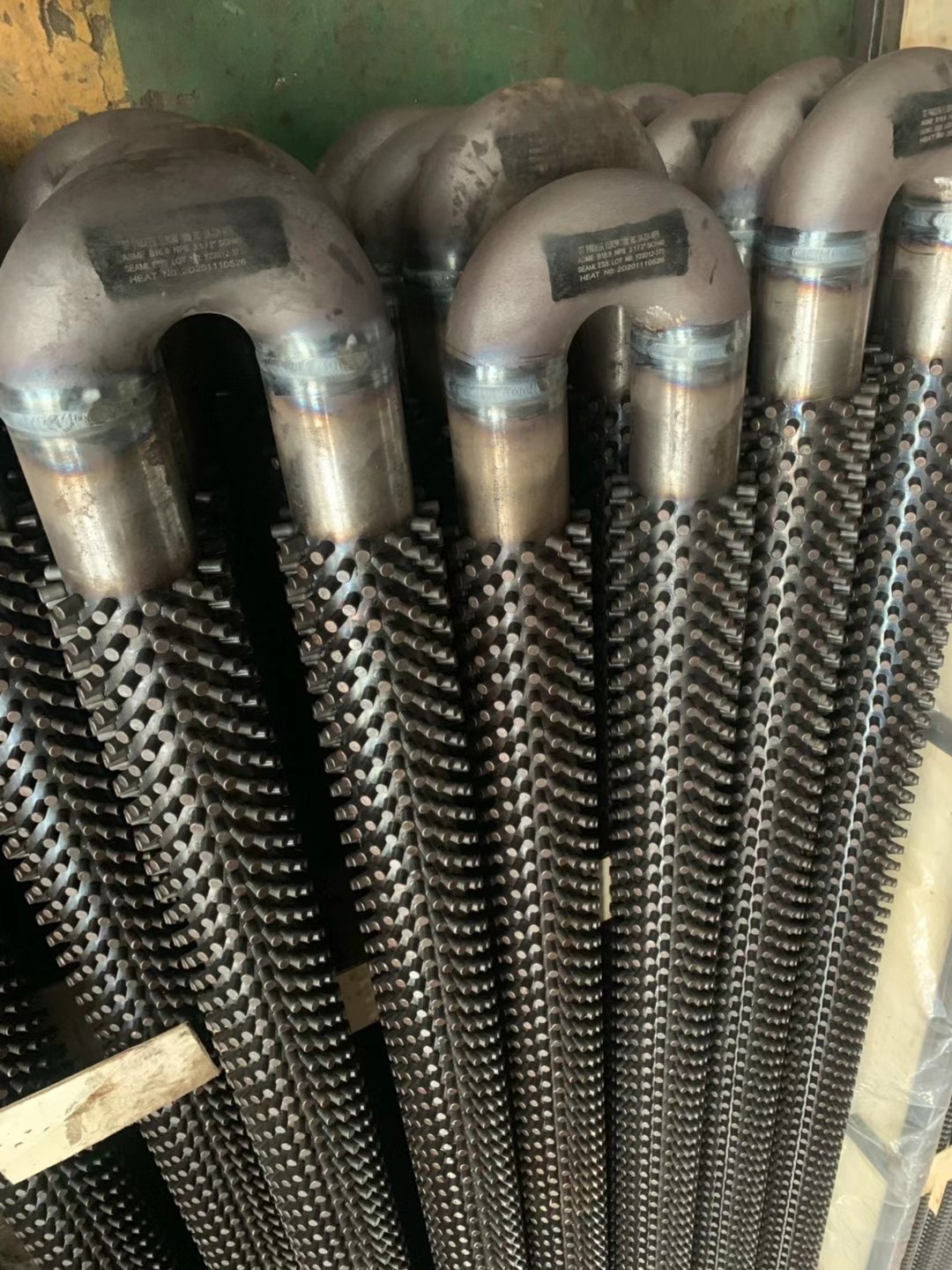 管子Φ63.5×4 ，材質(zhì)12Cr1MoVG，用于低溫再熱器